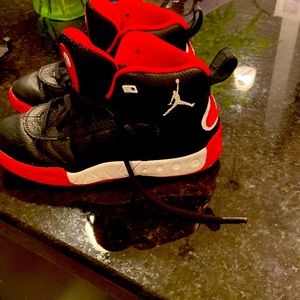 Air Jordan’s / 2 Y  “ Jumpman Pro “
